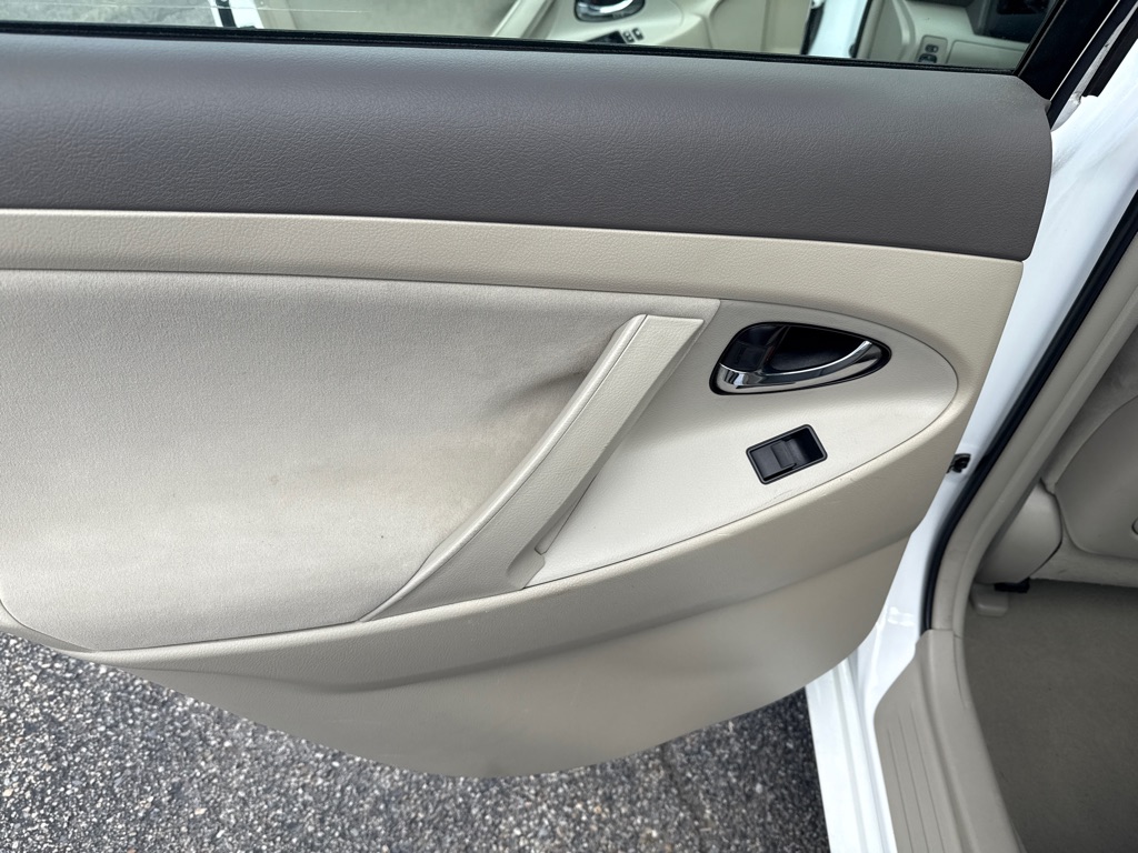 Photo 16 of this TOYOTA CAMRY