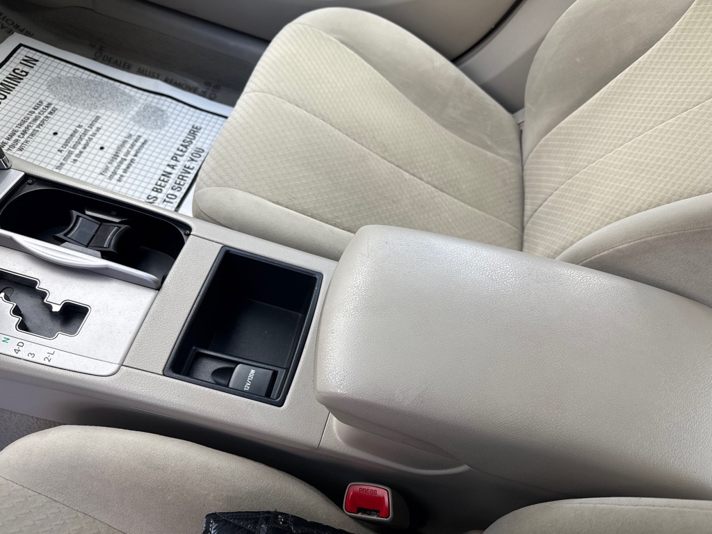 Photo 12 of this TOYOTA CAMRY