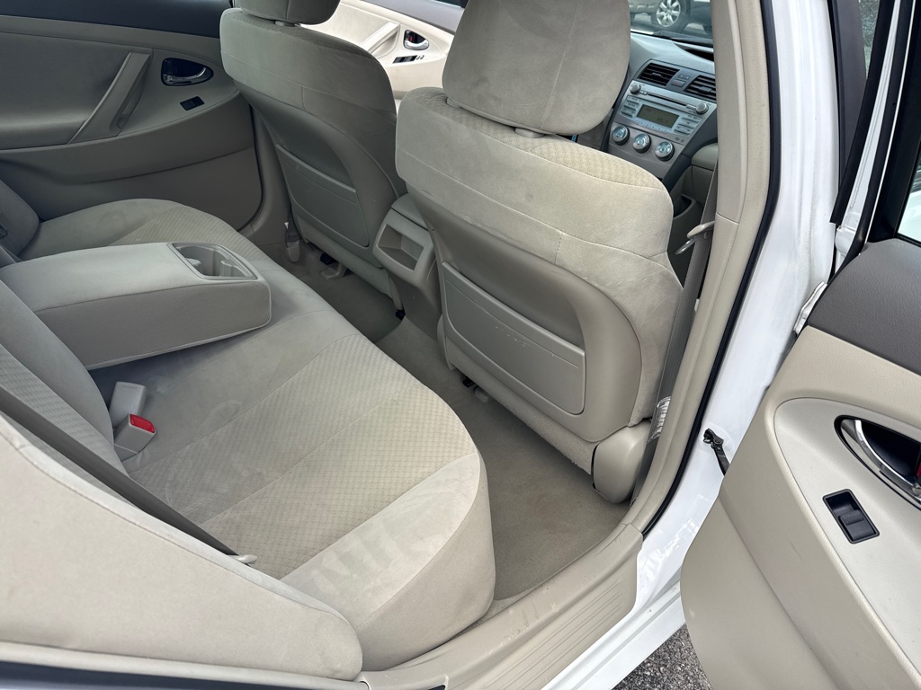 Photo 18 of this TOYOTA CAMRY