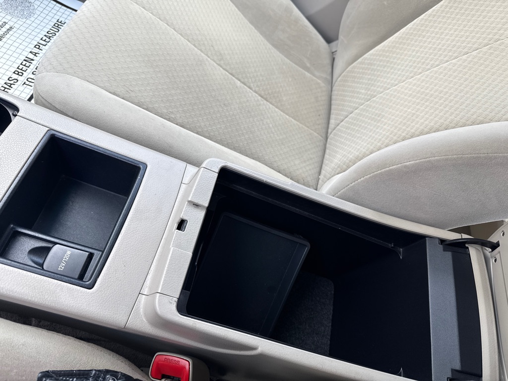 Photo 13 of this TOYOTA CAMRY