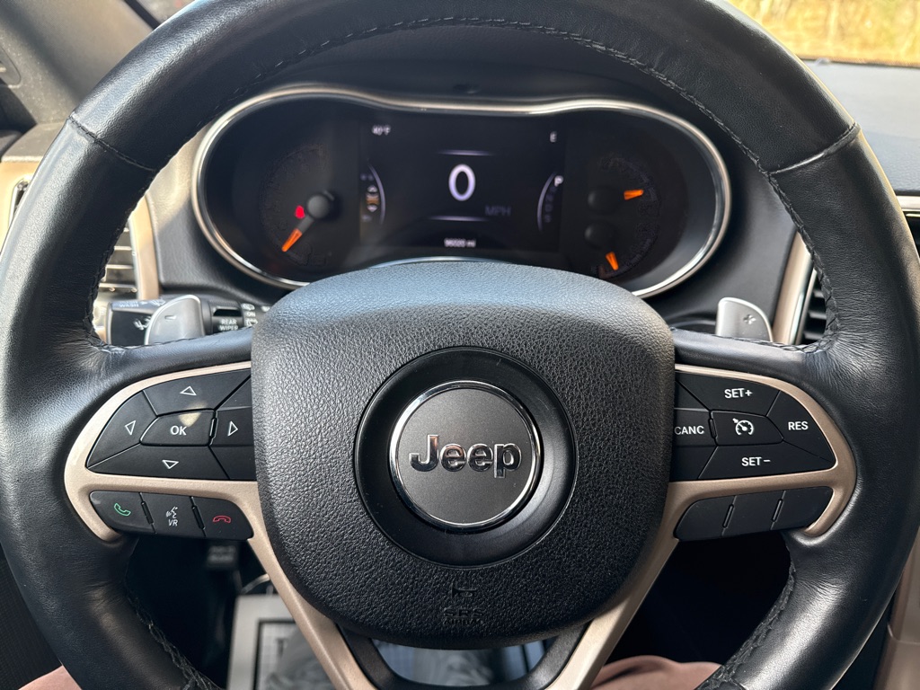 Photo 10 of this JEEP GRAND CHEROKEE