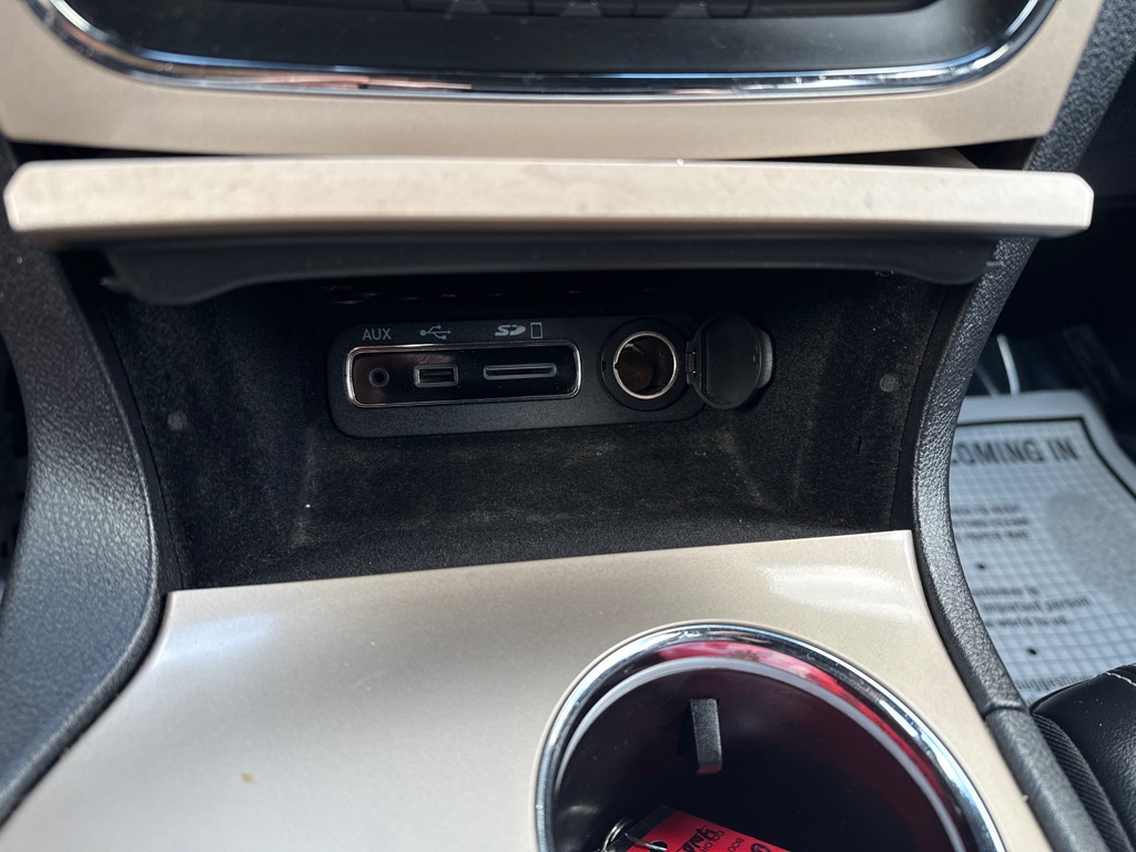 Photo 20 of this JEEP GRAND CHEROKEE