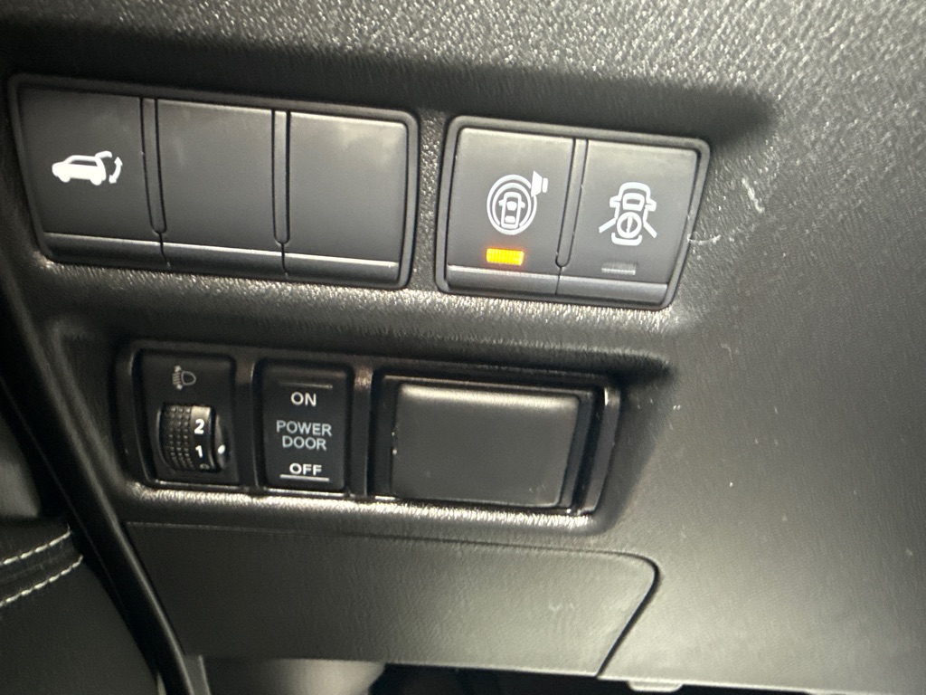 Photo 24 of this NISSAN ARMADA
