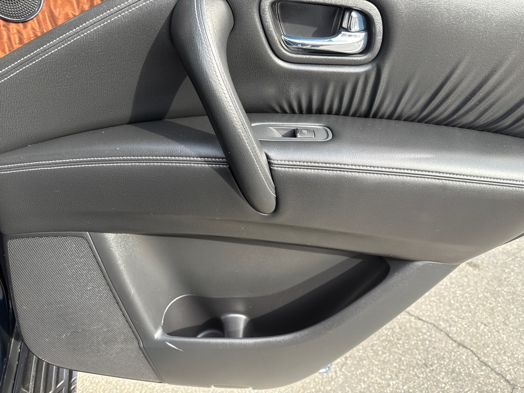 Photo 37 of this NISSAN ARMADA
