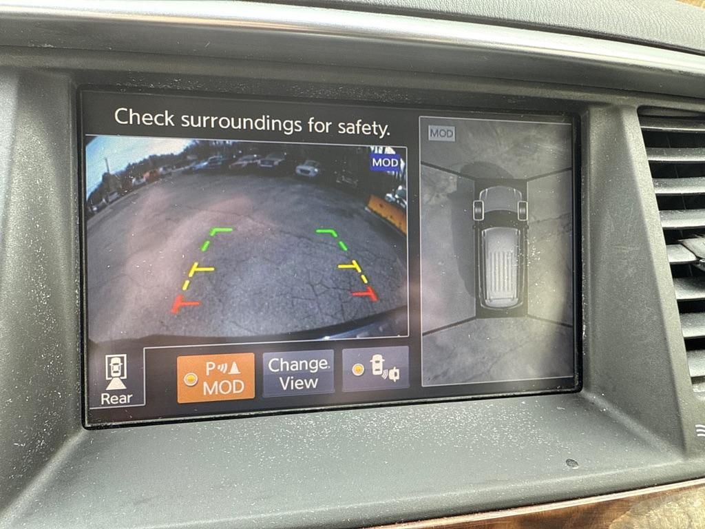 Photo 13 of this NISSAN ARMADA