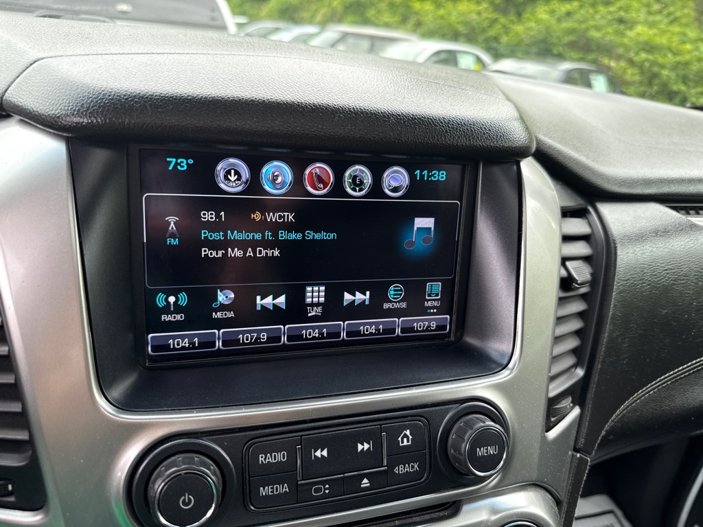 Photo 16 of this CHEVROLET SUBURBAN LTZ