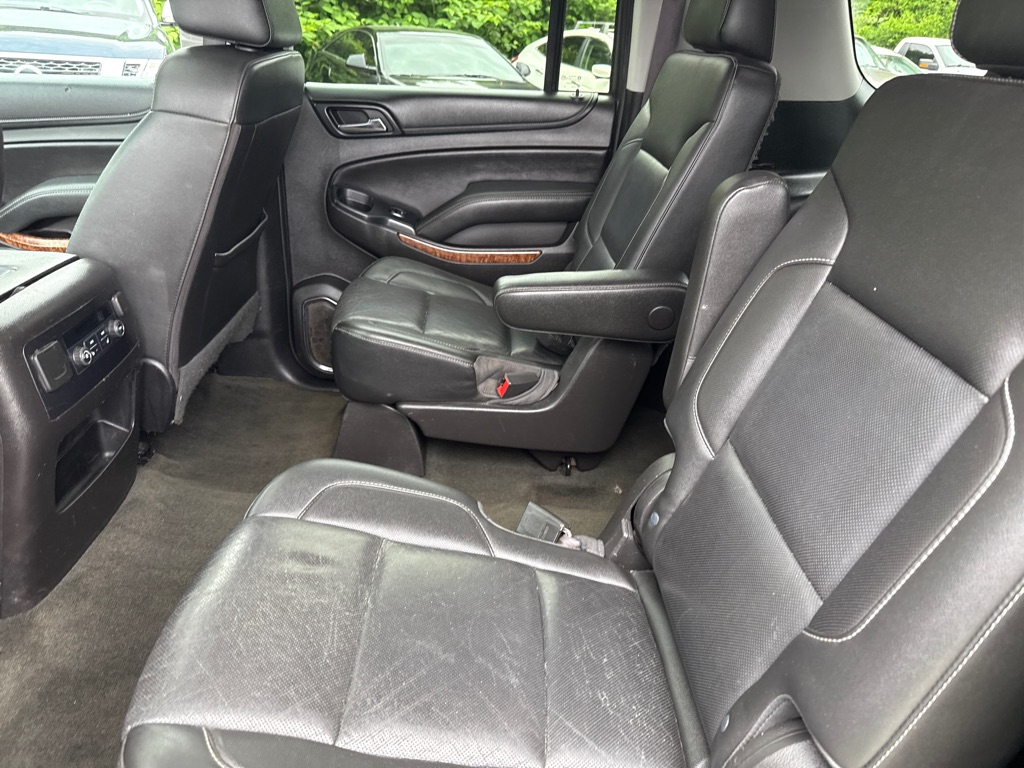 Photo 29 of this CHEVROLET SUBURBAN LTZ