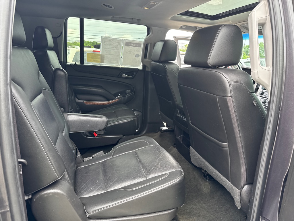 Photo 35 of this CHEVROLET SUBURBAN LTZ