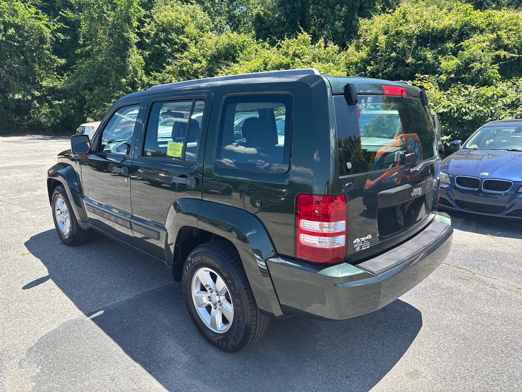 Photo 4 of this JEEP LIBERTY