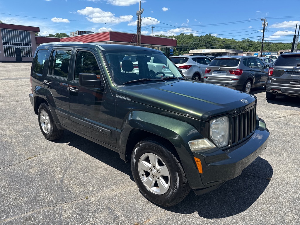 Photo 2 of this JEEP LIBERTY