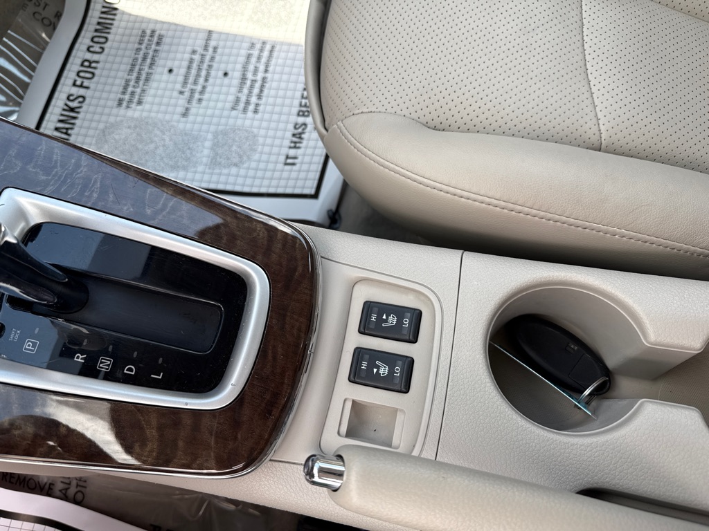 Photo 14 of this NISSAN SENTRA SL