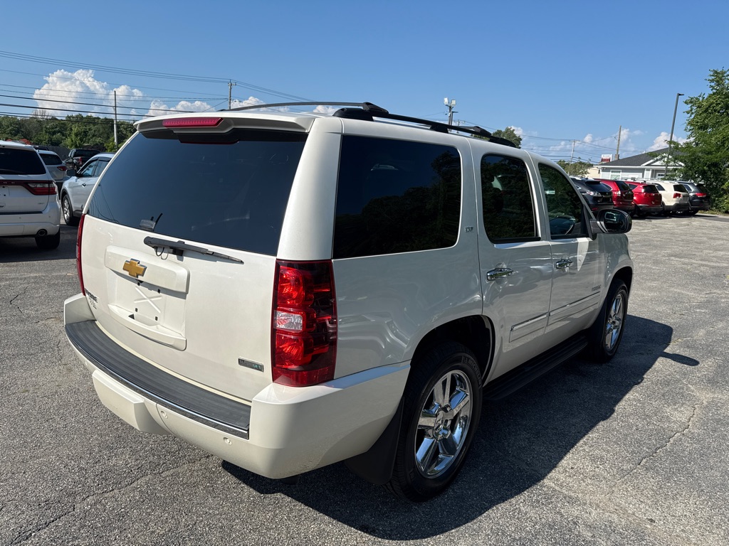 Photo 2 of this CHEVROLET TAHOE LTZ