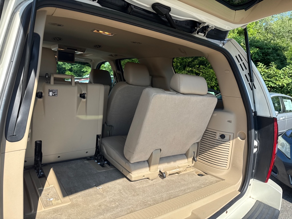 Photo 28 of this CHEVROLET TAHOE LTZ