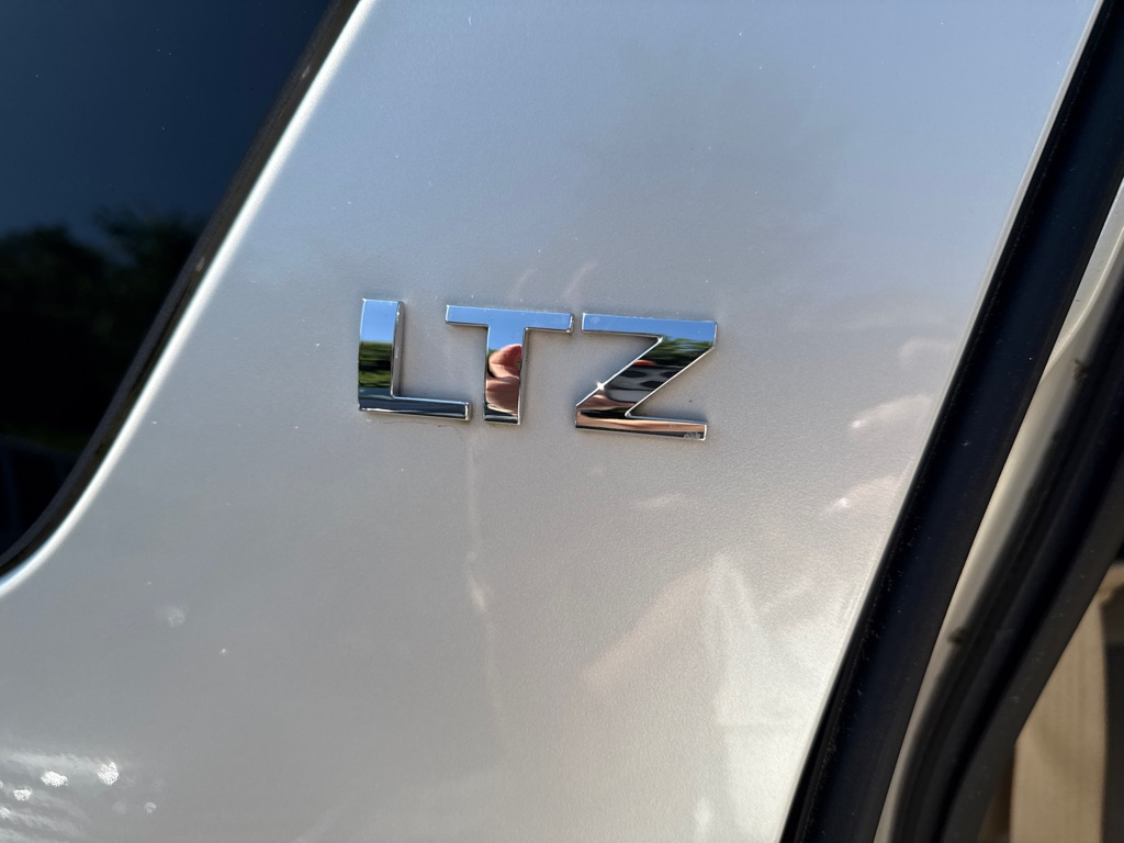 Photo 29 of this CHEVROLET TAHOE LTZ