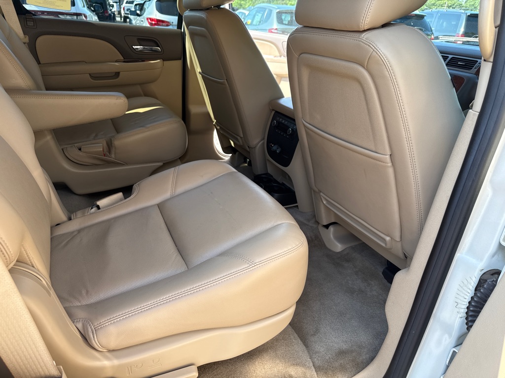 Photo 30 of this CHEVROLET TAHOE LTZ