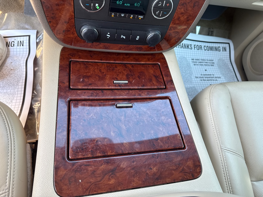 Photo 17 of this CHEVROLET TAHOE LTZ
