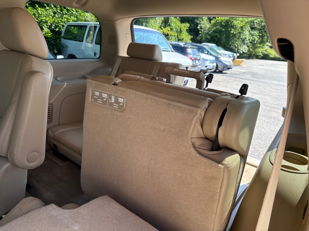 Photo 27 of this CHEVROLET TAHOE LTZ