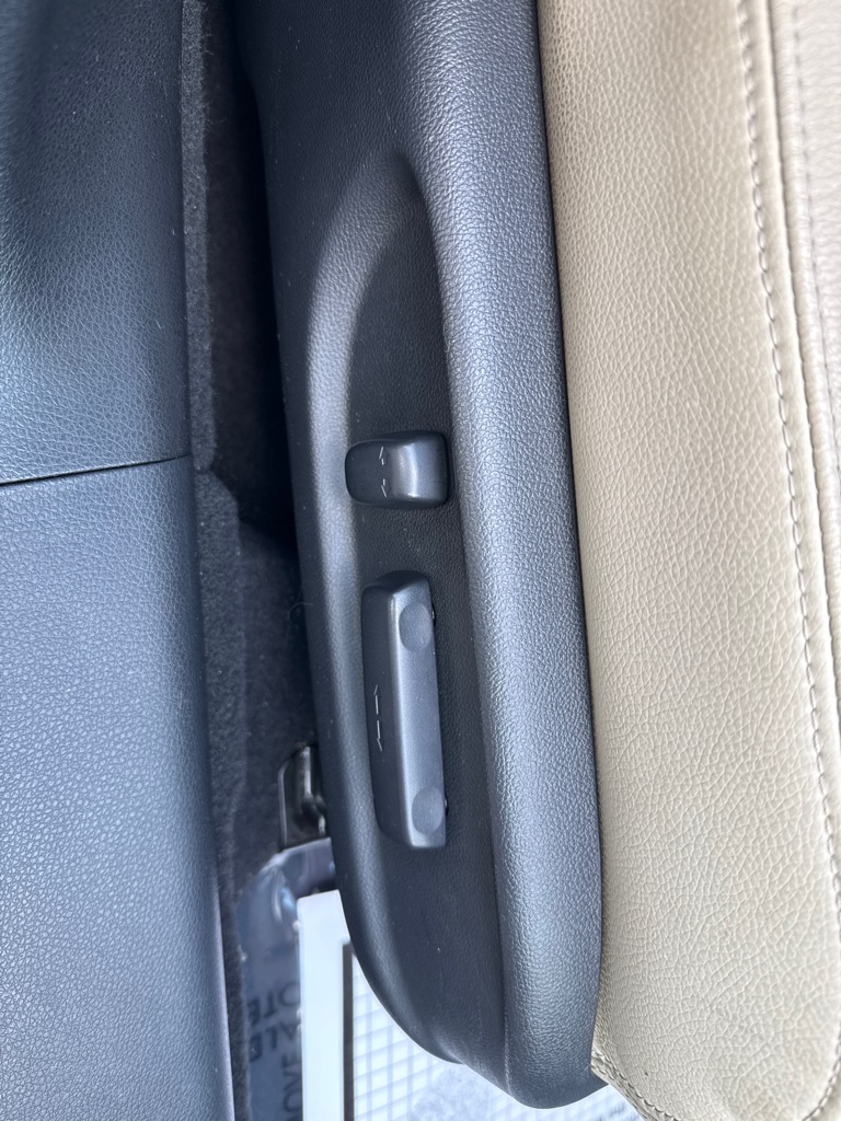 Photo 28 of this HONDA ACCORD