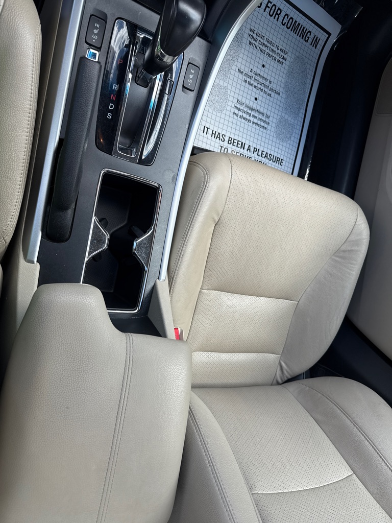 Photo 16 of this HONDA ACCORD