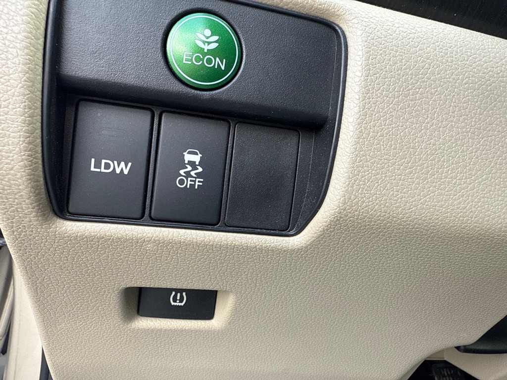 Photo 10 of this HONDA ACCORD