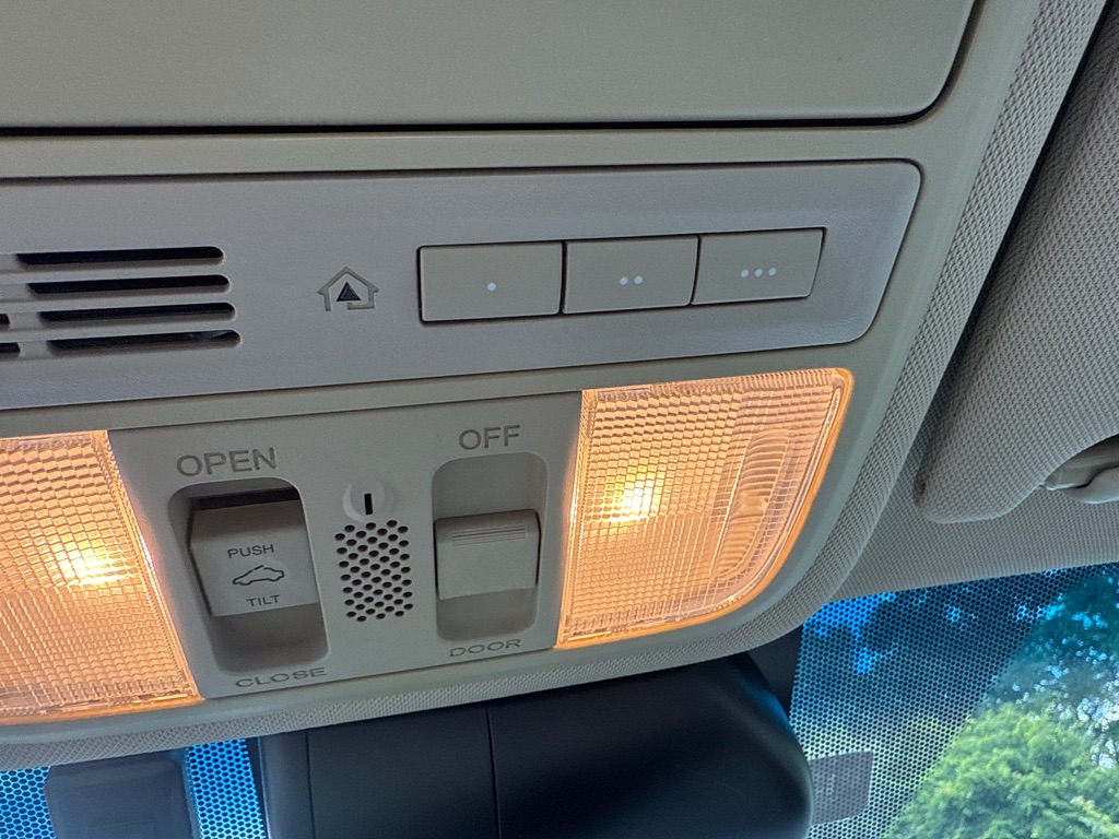 Photo 19 of this HONDA ACCORD