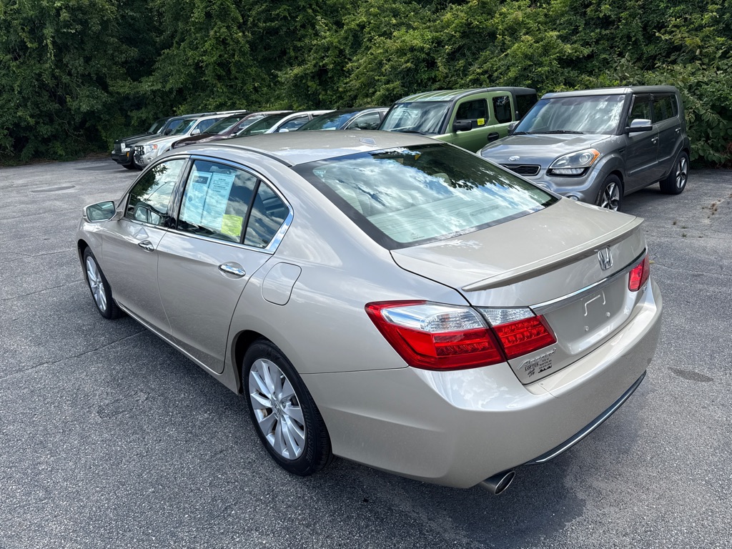 Photo 4 of this HONDA ACCORD