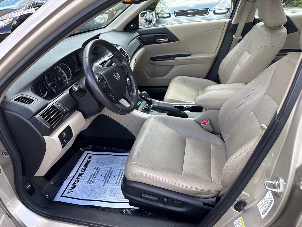 Photo 5 of this HONDA ACCORD