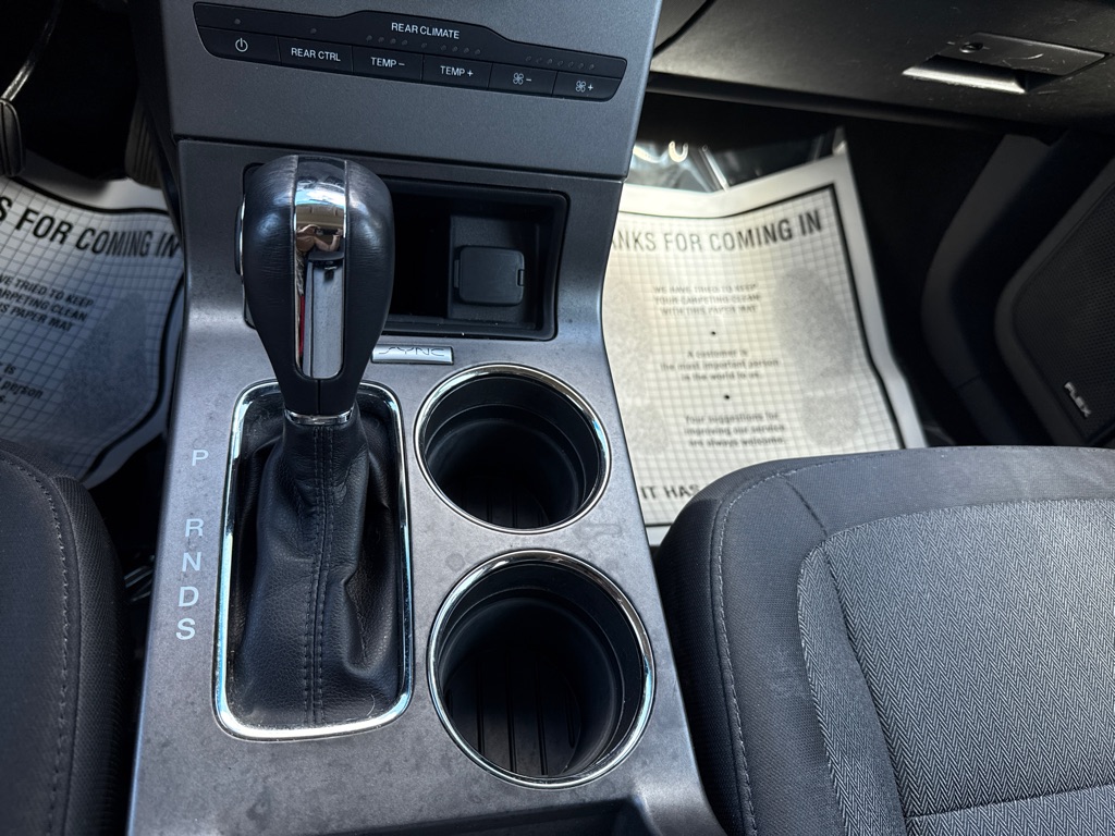 Photo 16 of this FORD FLEX SE