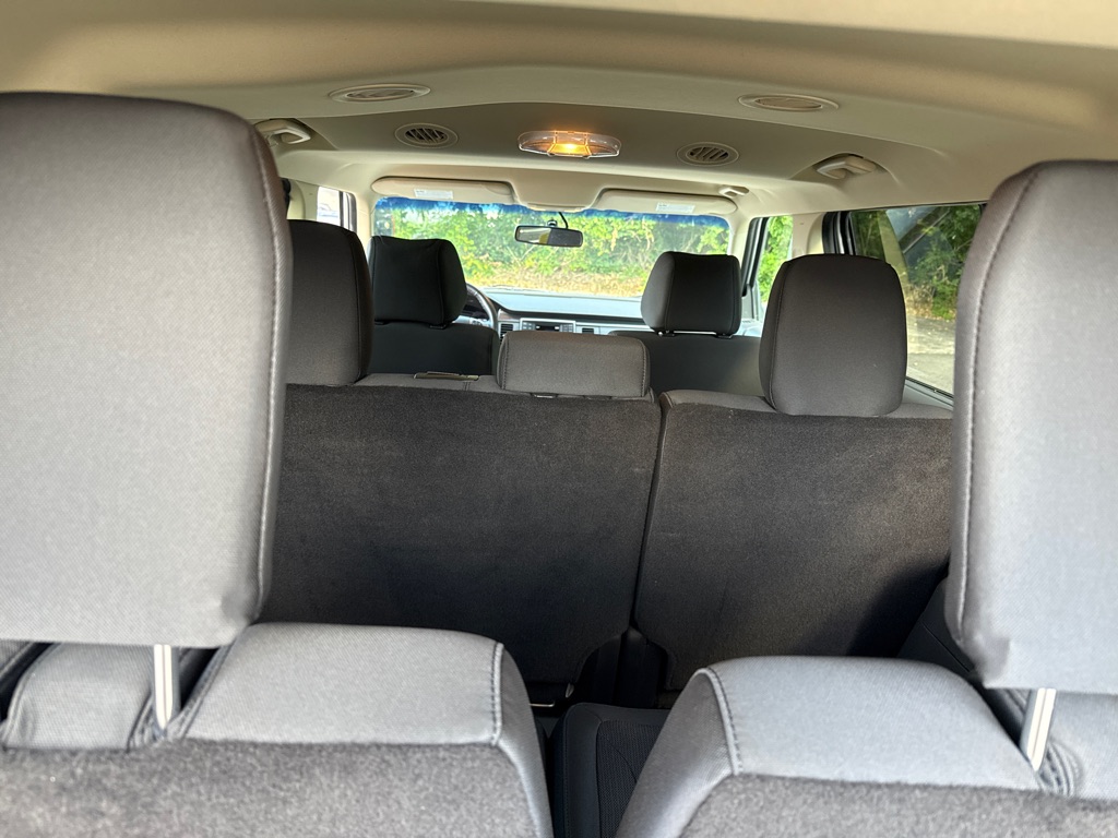 Photo 25 of this FORD FLEX SE