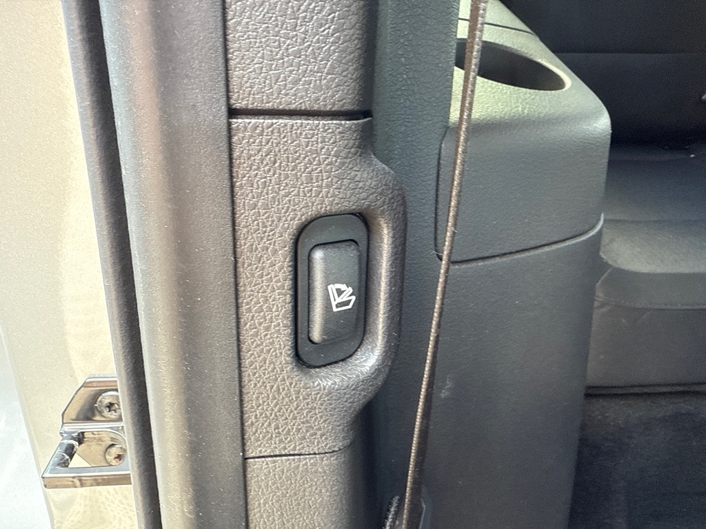 Photo 26 of this FORD FLEX SE