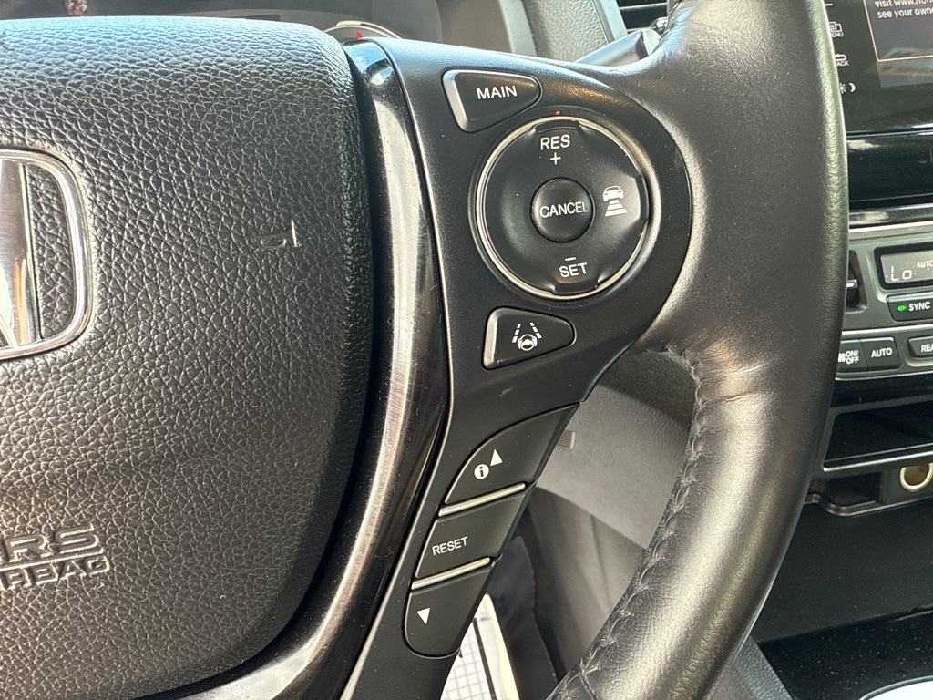 Photo 13 of this HONDA RIDGELINE RTL-E