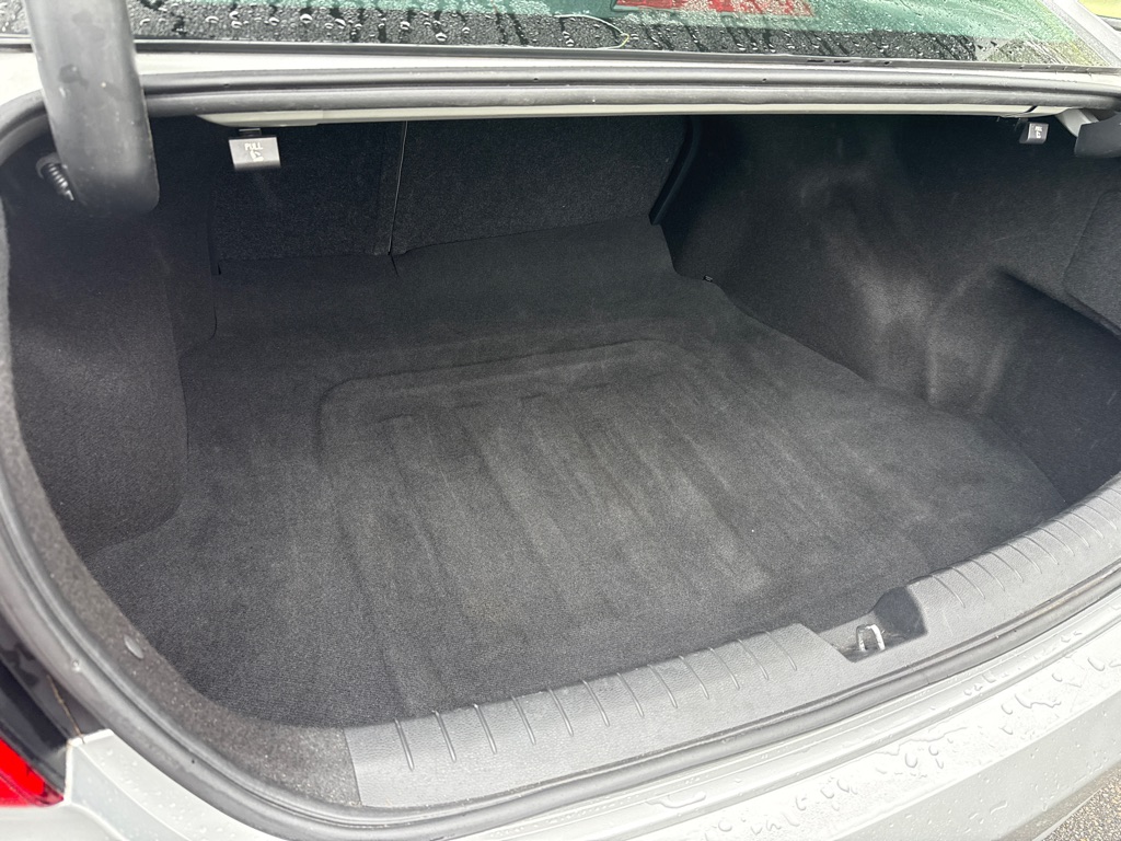 Photo 27 of this HYUNDAI SONATA