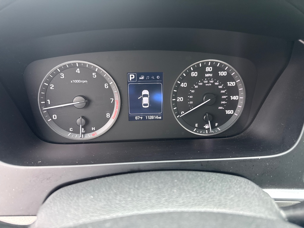 Photo 12 of this HYUNDAI SONATA