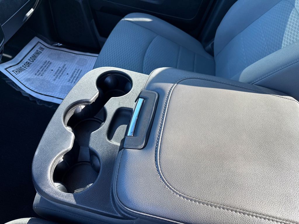 Photo 17 of this RAM 1500 4WD