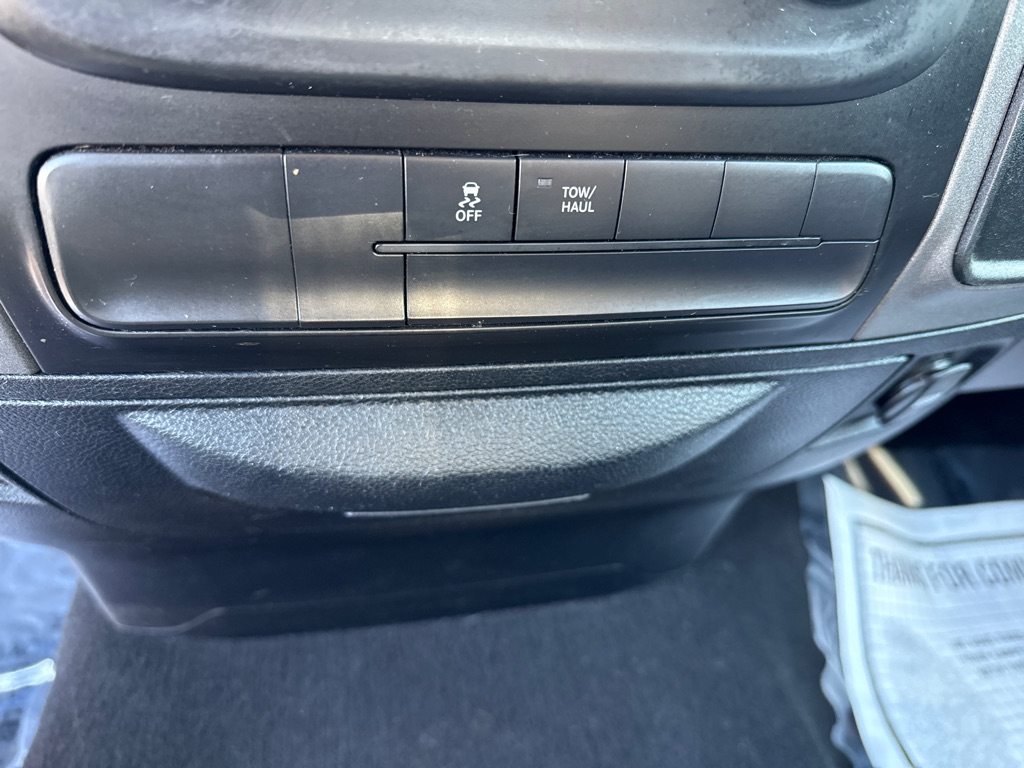 Photo 15 of this RAM 1500 4WD