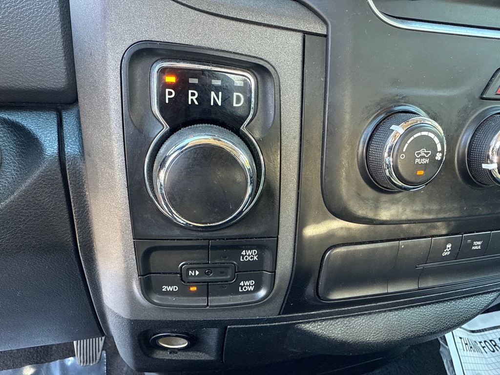 Photo 14 of this RAM 1500 4WD