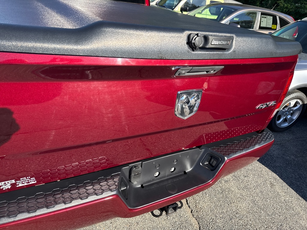 Photo 5 of this RAM 1500 4WD