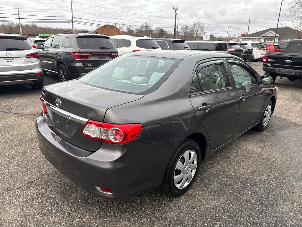 Photo 3 of this TOYOTA COROLLA