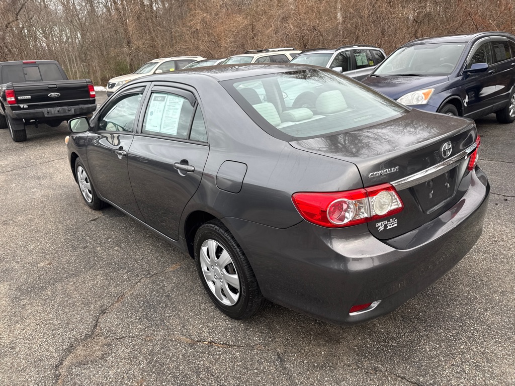 Photo 4 of this TOYOTA COROLLA