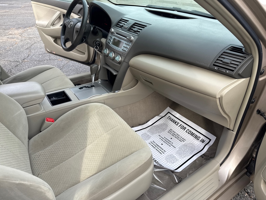 Photo 18 of this TOYOTA CAMRY