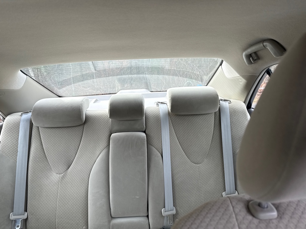 Photo 12 of this TOYOTA CAMRY