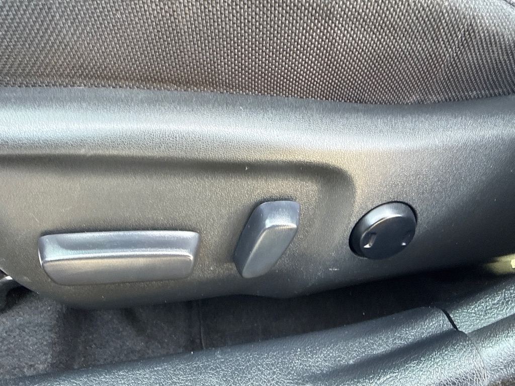 Photo 7 of this TOYOTA CAMRY