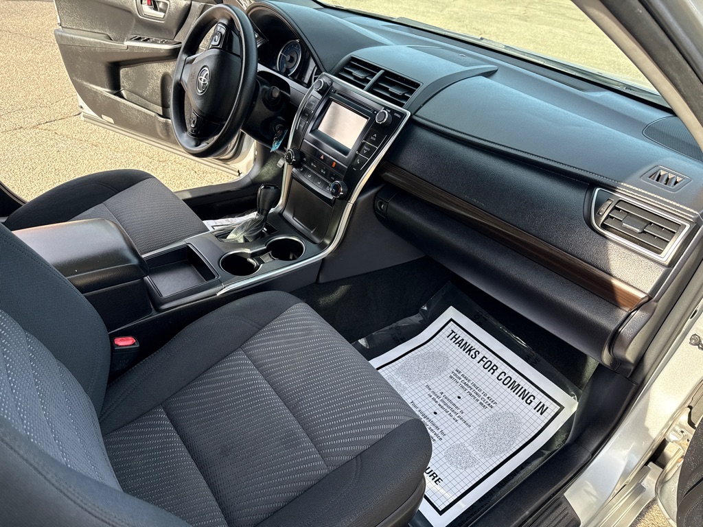 Photo 24 of this TOYOTA CAMRY