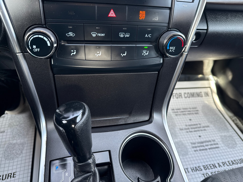 Photo 14 of this TOYOTA CAMRY
