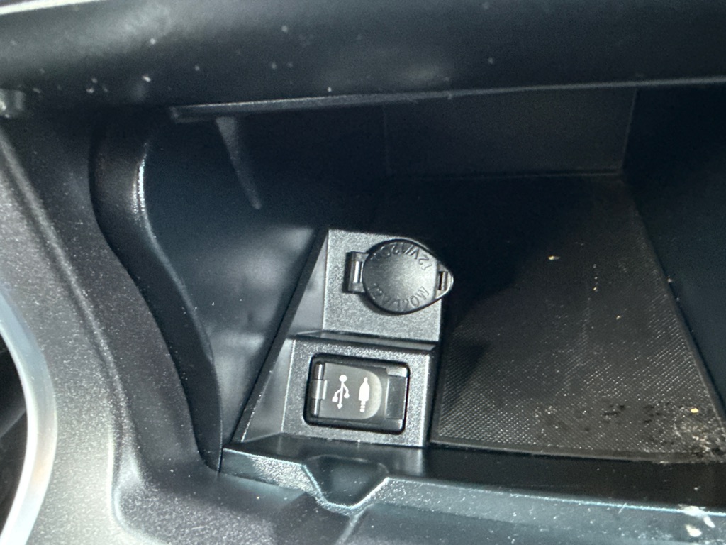 Photo 15 of this TOYOTA CAMRY