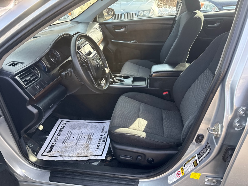 Photo 5 of this TOYOTA CAMRY