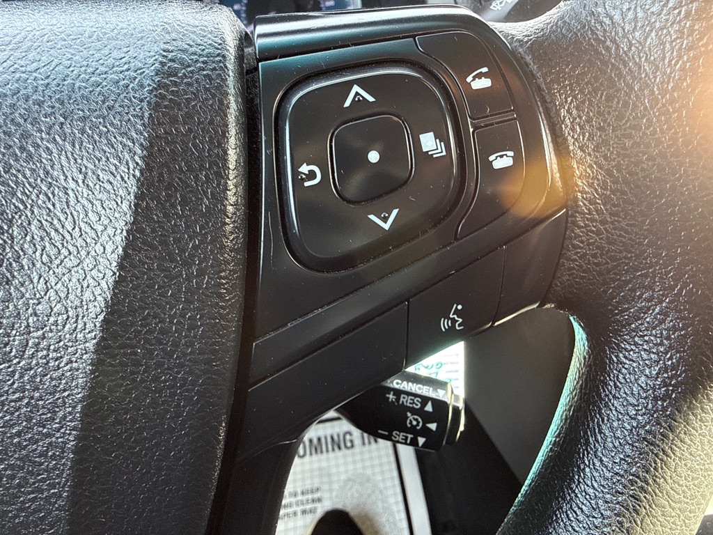 Photo 9 of this TOYOTA CAMRY