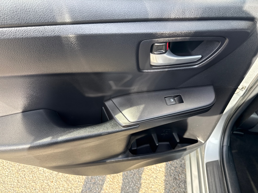 Photo 20 of this TOYOTA CAMRY
