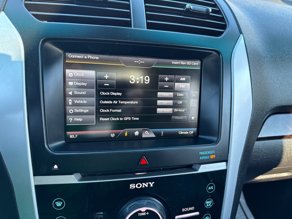 Photo 15 of this FORD EXPLORER LIMIT