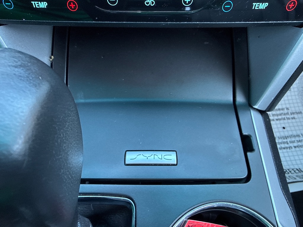 Photo 17 of this FORD EXPLORER LIMIT